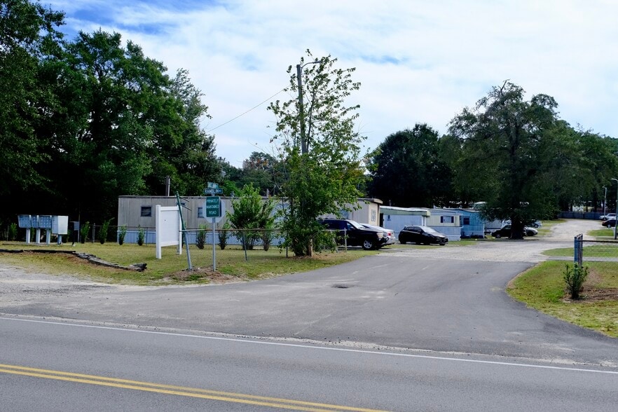 More Photos Of 1535 Daniel Rd, West Columbia Manufactured Housing Mobile Home Park For Sale