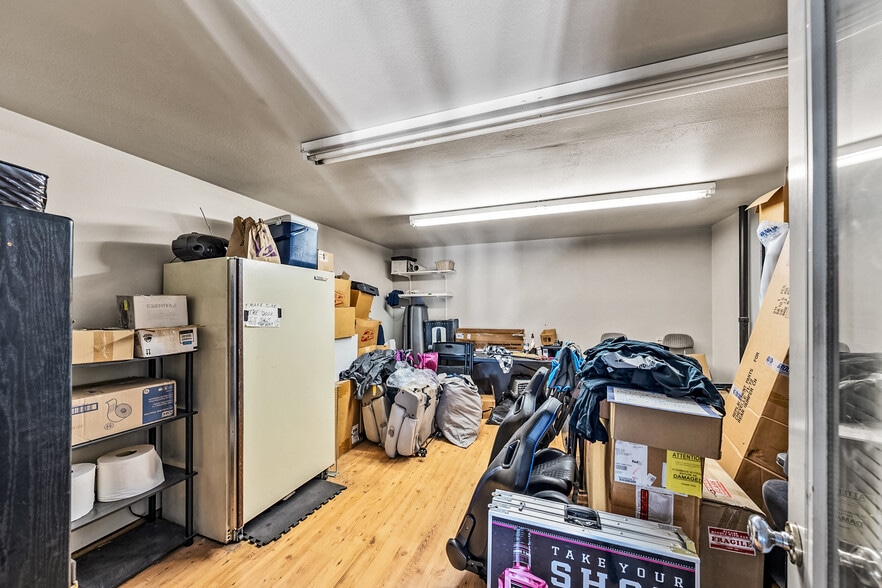 More Photos Of 3811 Crater Lake Hwy, Medford Warehouse For Sale