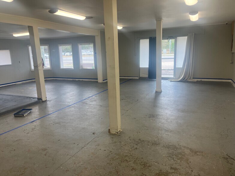 More Photos Of 5701 Us-90 Hwy, Theodore Freestanding For Sale