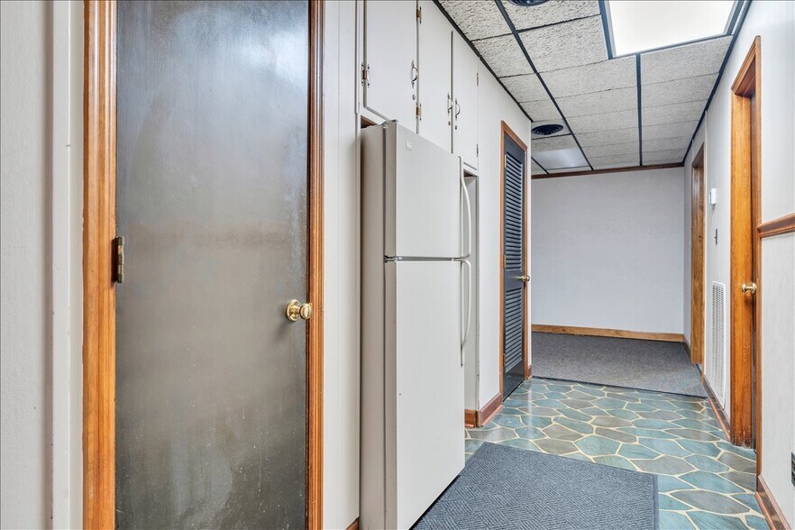 More Photos Of 356-358 Campbell Ave NW, Roanoke Office For Sale