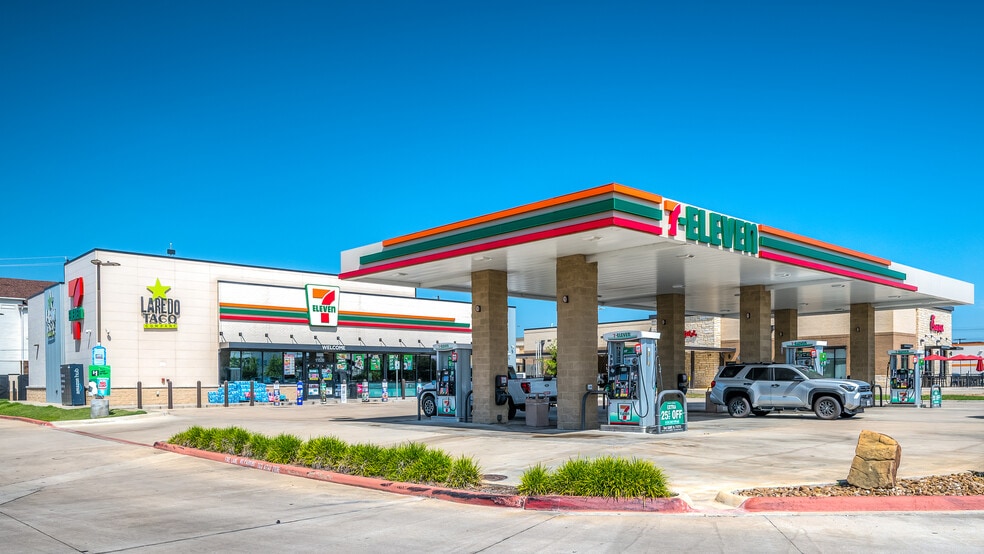 More Photos Of 11530 Pearland Pky, Houston Service Station For Sale