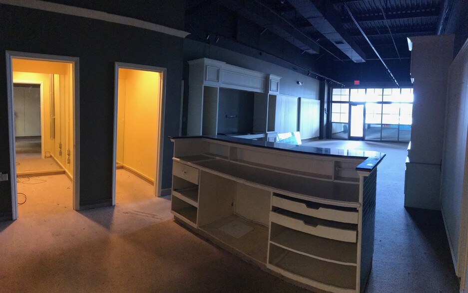 More Photos Of 119 Colony Crossing Way, Madison General Retail For Lease