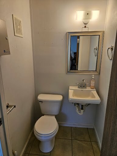 More Photos Of 253 Gonyo Ln, Richmond Loft Creative Space For Lease