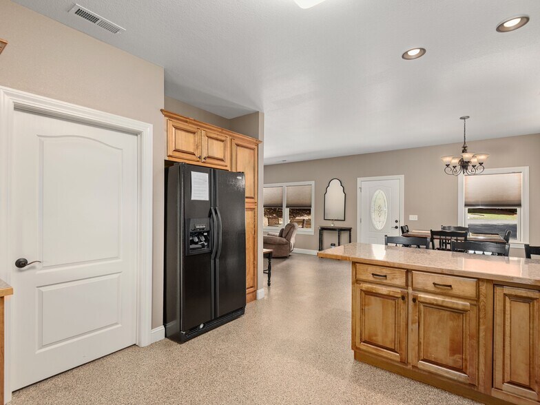 More Photos Of 355 Johnson Dr, Canton Specialty For Sale