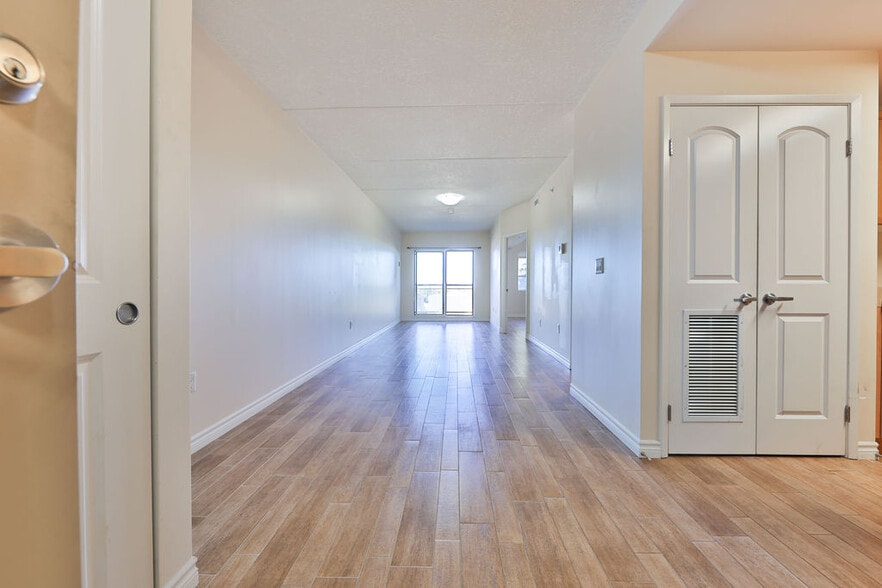 More Photos Of 1489 Upper Gage Av, Hamilton Apartments For Sale