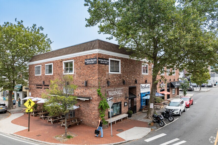 More Photos Of 50 Gerard St, Huntington Storefront Retail Office For Lease