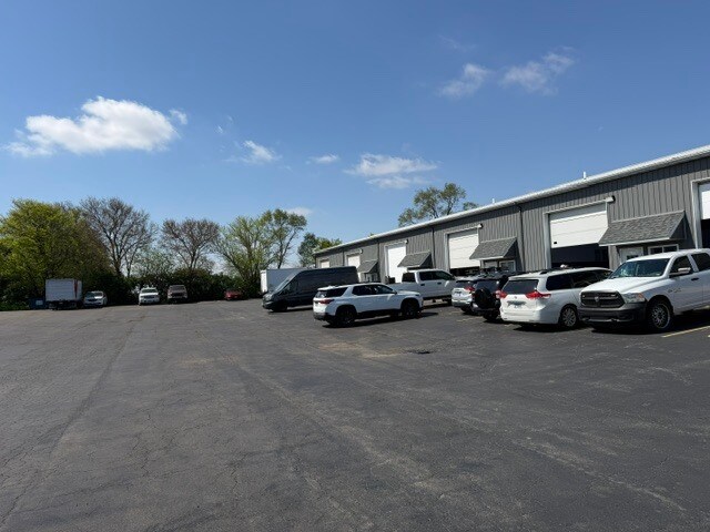 More Photos Of 14625 W Edison Dr, New Lenox Industrial For Lease