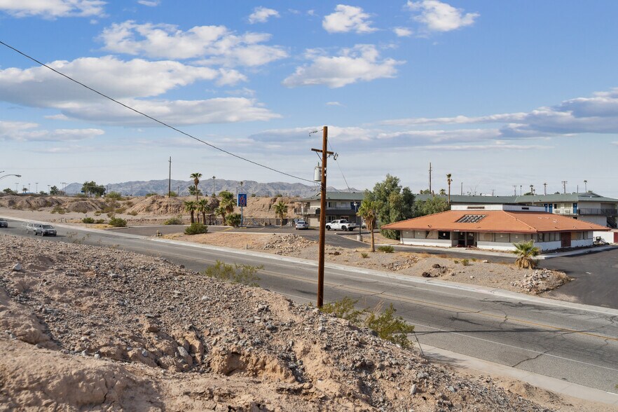 More Photos Of 1400 J St, Needles Restaurant For Sale