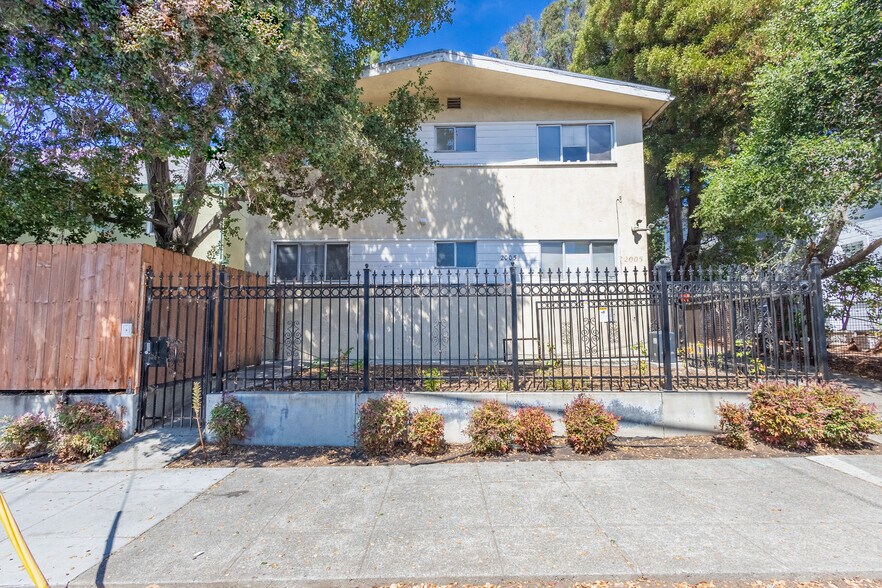 More Photos Of 2003-2005 Berkeley Way, Berkeley Apartments For Sale