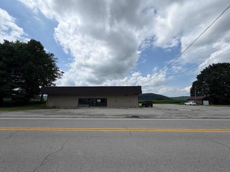 More Photos Of 404 Leech Ave, Saltsburg Freestanding For Lease