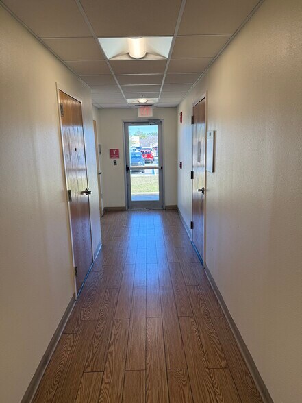 More Photos Of 14100 Fivay Rd, Hudson Medical For Sale