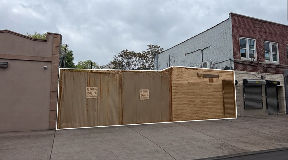 Primary Photo Of 1665 McDonald Ave, Brooklyn Parking Lot For Lease