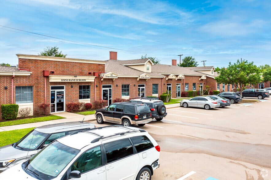 Primary Photo Of 4500 Hillcrest Rd, Frisco Medical For Lease