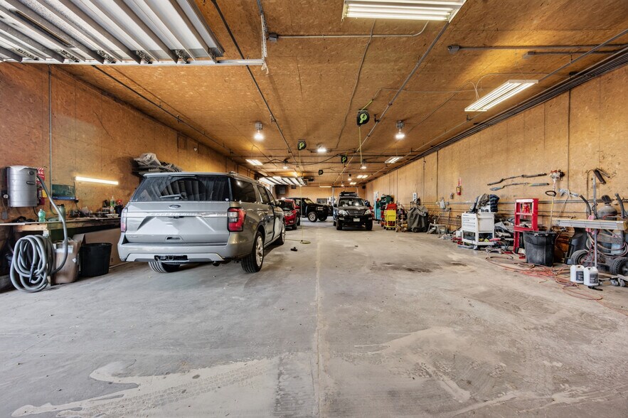 More Photos Of 601 S 10th St, Gunnison Warehouse For Sale