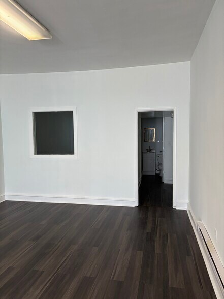 More Photos Of 5550 Morris St, Philadelphia Storefront For Lease