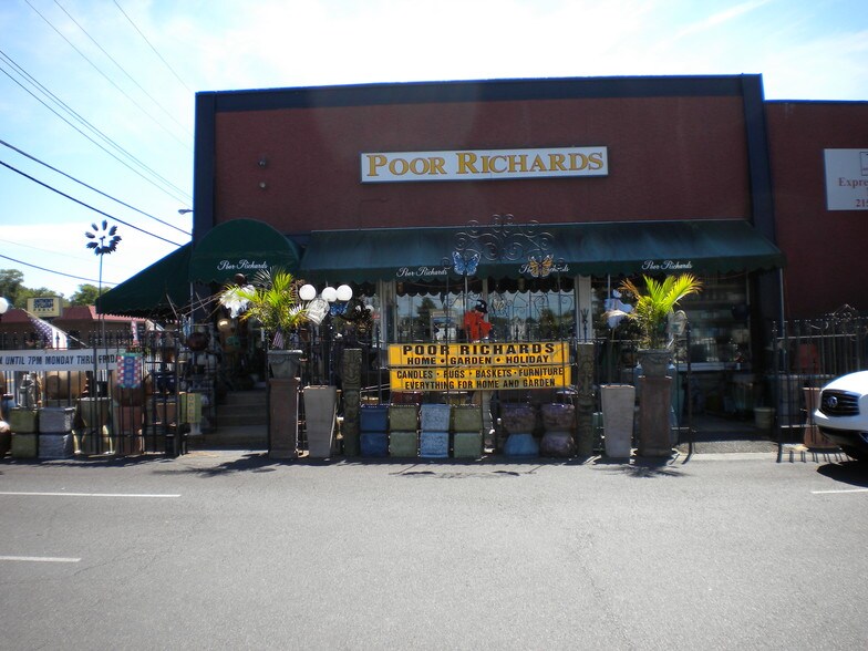 More Photos Of 802-812 N Easton Rd, Doylestown Storefront For Sale