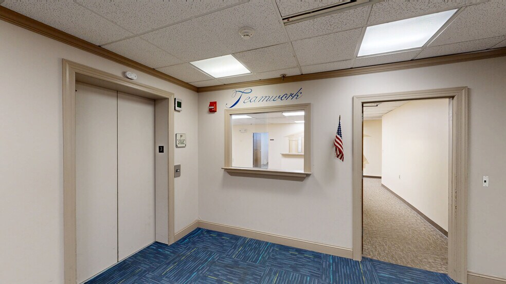 More Photos Of 5 Eves Dr, Marlton Office For Sale