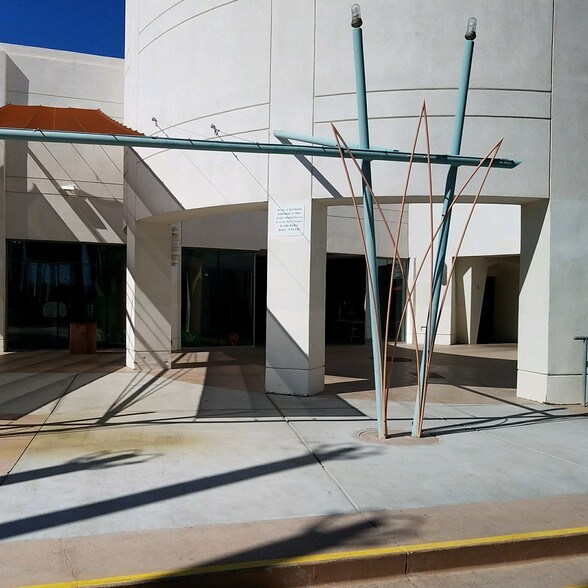 More Photos Of 4500 E Sunset Rd, Henderson General Retail For Lease