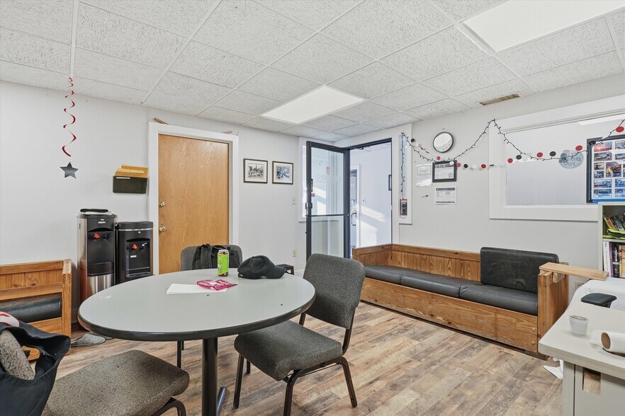 More Photos Of 7 Stewart St, Haverhill Manufacturing For Lease