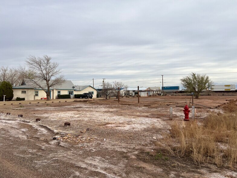 More Photos Of 1923 W Second St, Winslow Multifamily For Sale