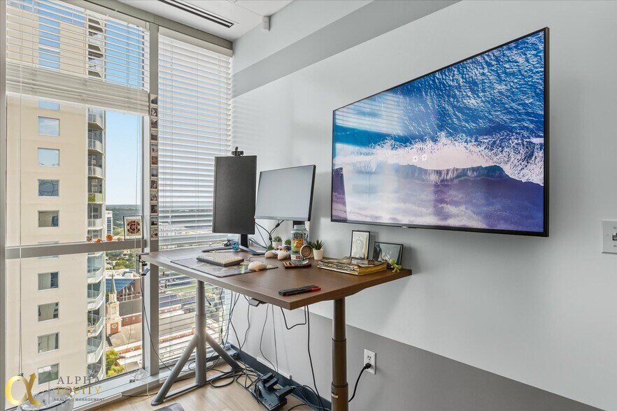 More Photos Of 189 S Orange Ave, Orlando Office Residential For Sale