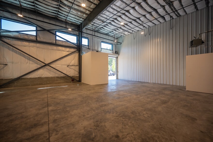 More Photos Of 10980 Crestwood, 10980 Industrial Way, Truckee Light Manufacturing For Lease