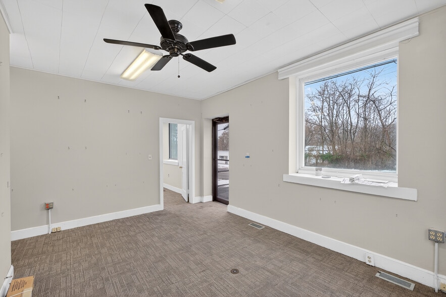 More Photos Of 671 Naugatuck Ave, Milford Warehouse For Sale