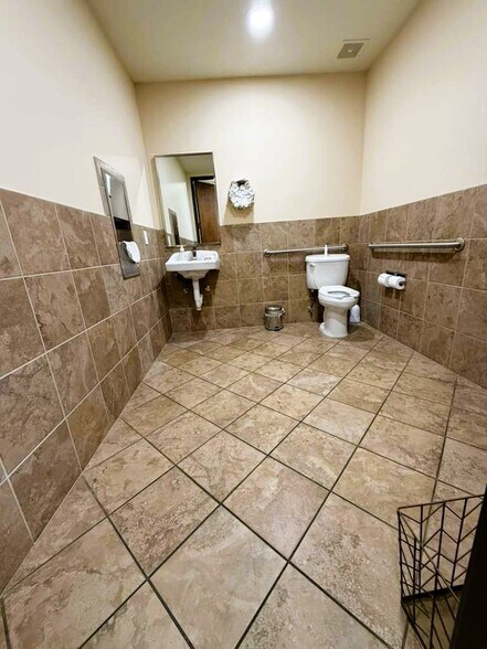 More Photos Of 1757 E Baseline Rd, Gilbert Medical For Lease