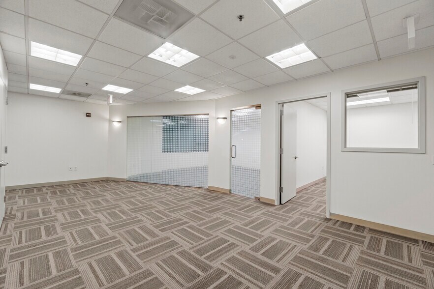 More Photos Of 1501 Langston Blvd, Arlington Office For Sale