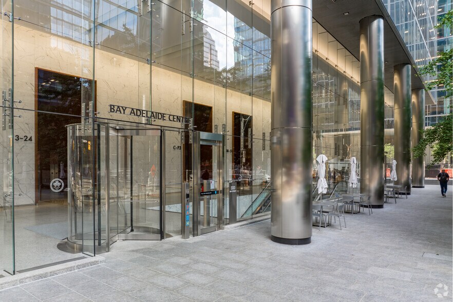 More Photos Of 333 Bay St, Toronto Office For Lease
