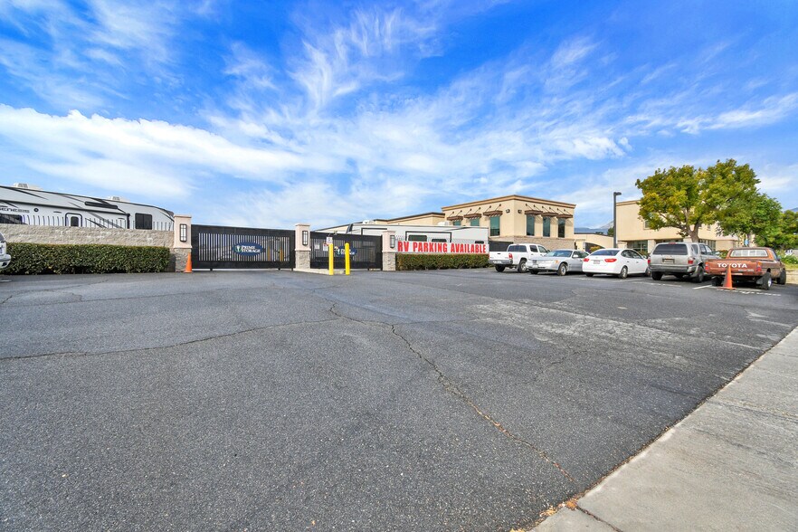 More Photos Of 8530 Hellman Ave, Rancho Cucamonga Self Storage For Lease