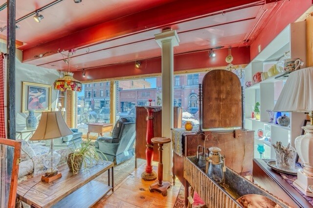 More Photos Of 443 Railroad St, Saint Johnsbury General Retail For Sale