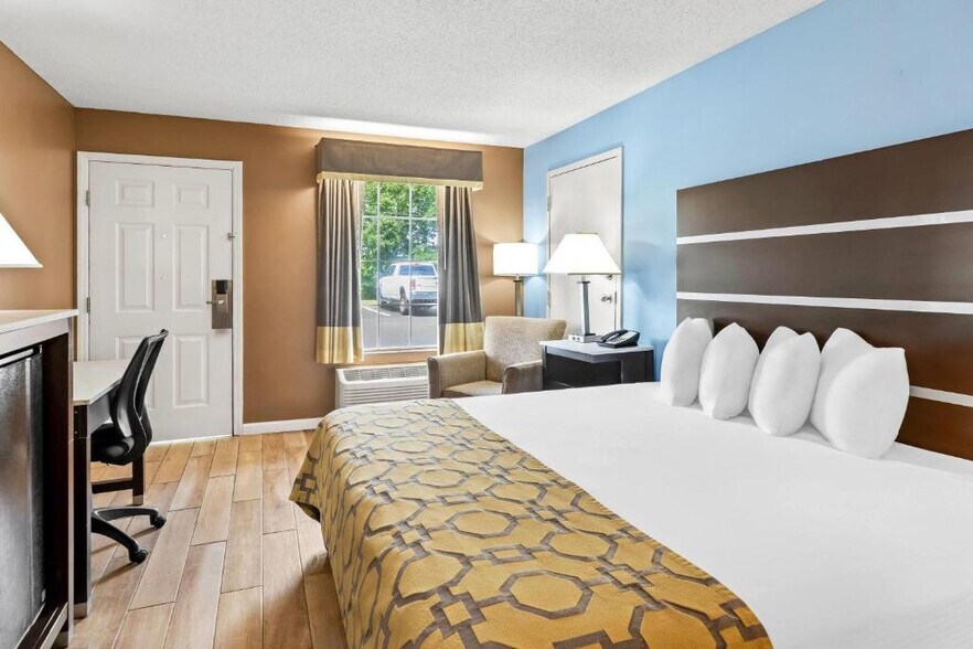 More Photos Of 164 Jameson Inn Dr, Forest City Hotel For Sale