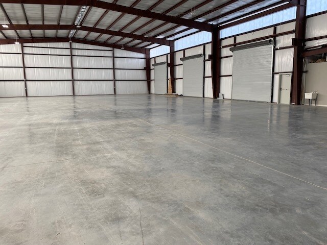 More Photos Of 5959 Matrix Dr, College Station Warehouse For Lease