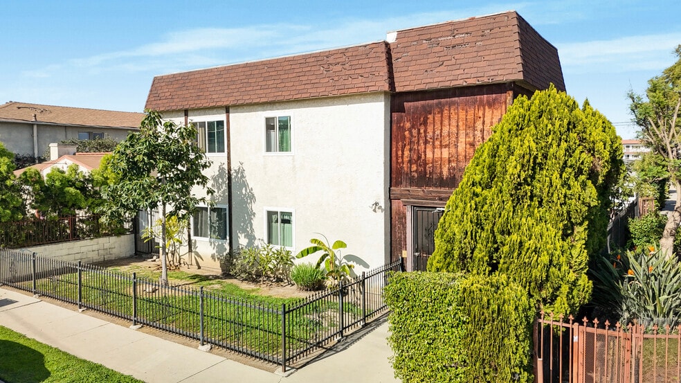 More Photos Of 1633 259th St, Harbor City Apartments For Sale