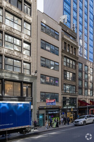 More Photos Of 34 W 36th St, New York Office For Lease