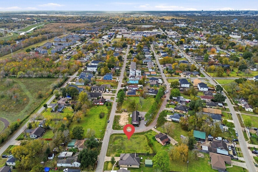 More Photos Of 5043 5045 Higgins and 5035 5037 Paula Street st, Houston Land For Sale