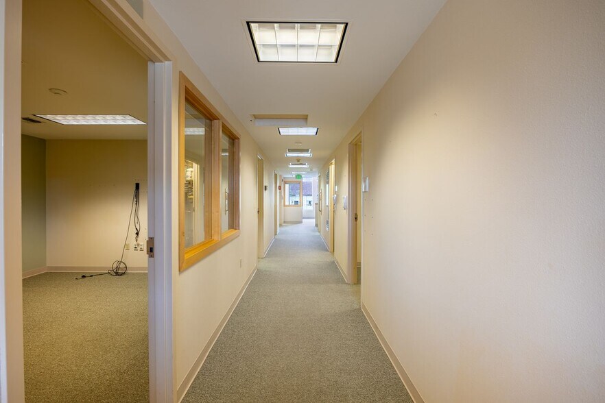 More Photos Of 811 Georgiana St, Port Angeles Medical For Sale