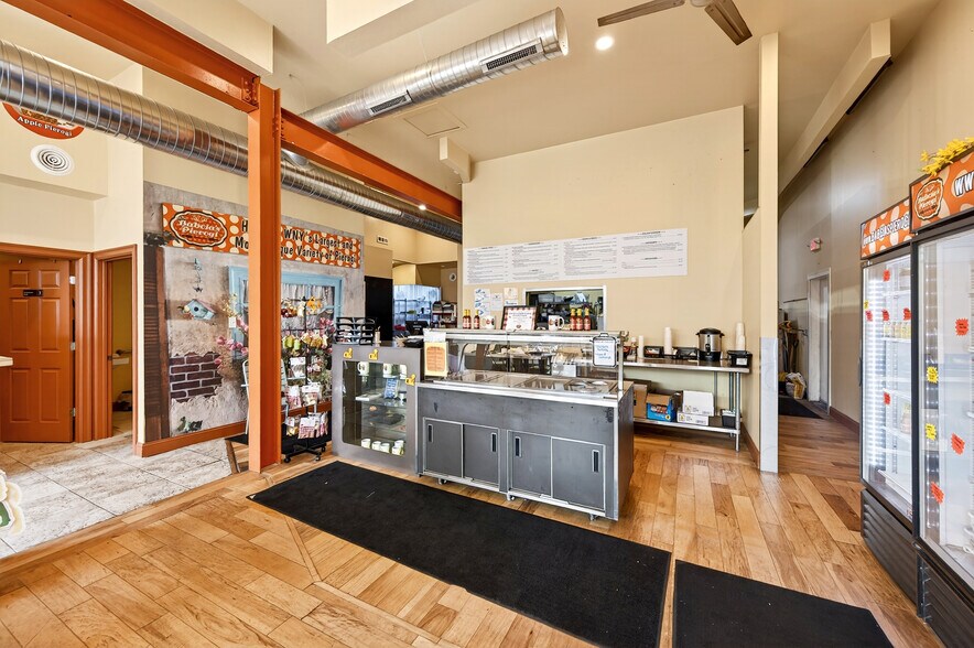 More Photos Of 33 Elm St, East Aurora Restaurant For Sale