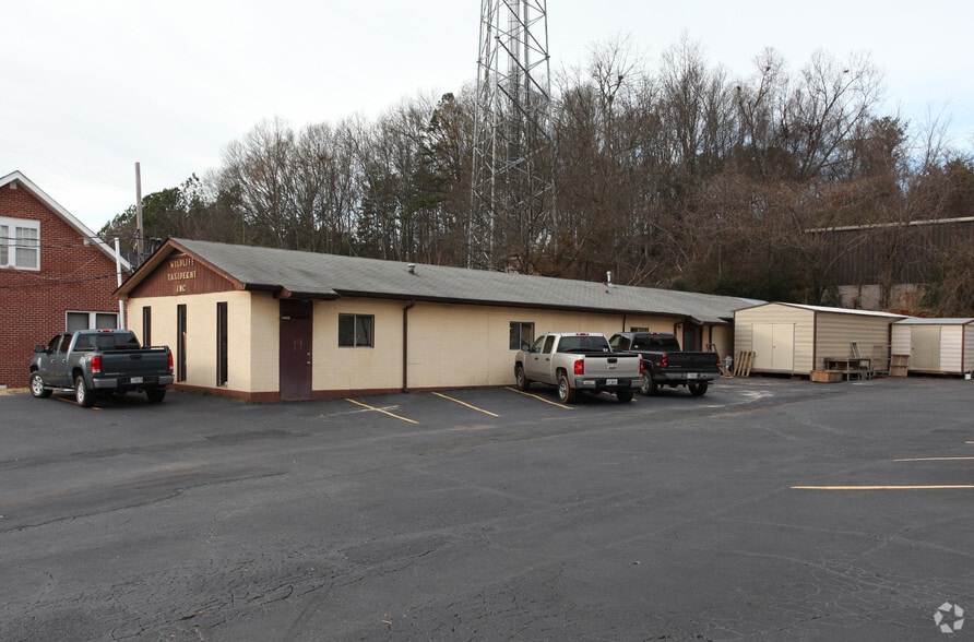 Primary Photo Of 287 Pike St, Lawrenceville Freestanding For Sale