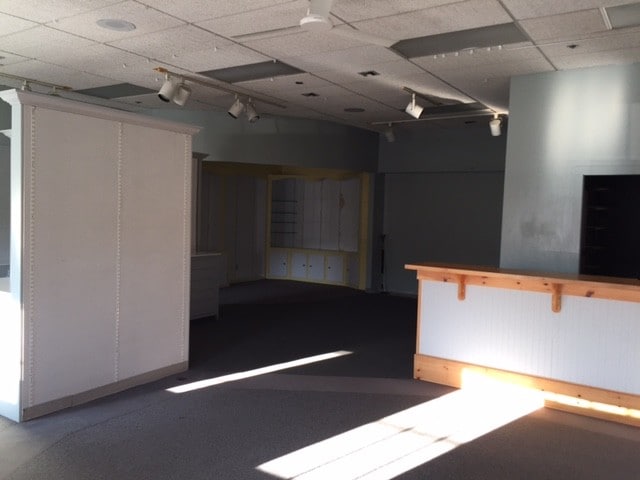 More Photos Of 30 Main St, Topsfield Storefront For Lease