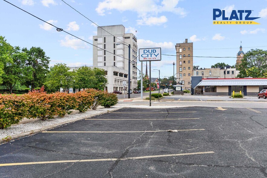 More Photos Of 231-239 Main Ave SW, Warren Storefront For Sale