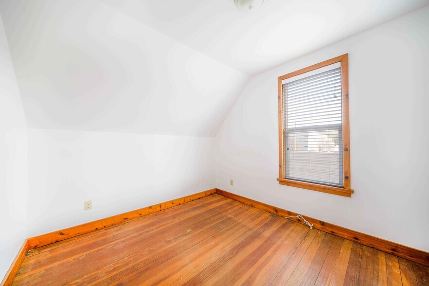 More Photos Of 2475 Mt Lehman Rd, Abbotsford Flex For Sale