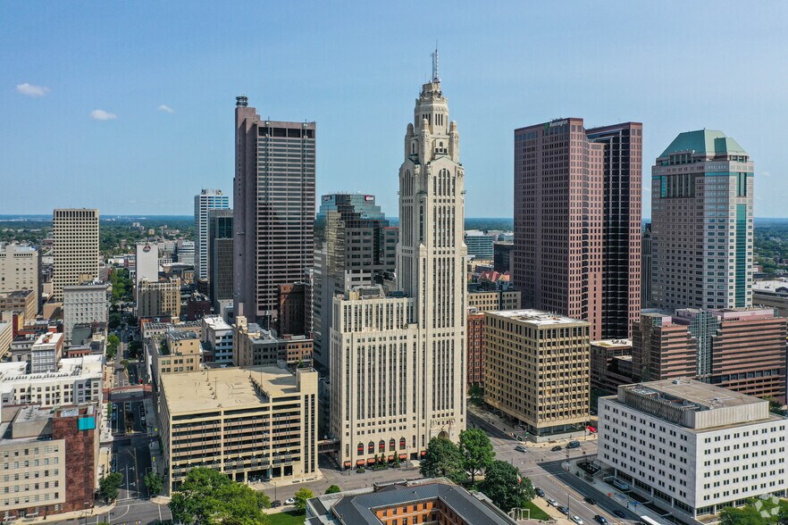 More Photos Of 50 W Broad St, Columbus Office For Lease