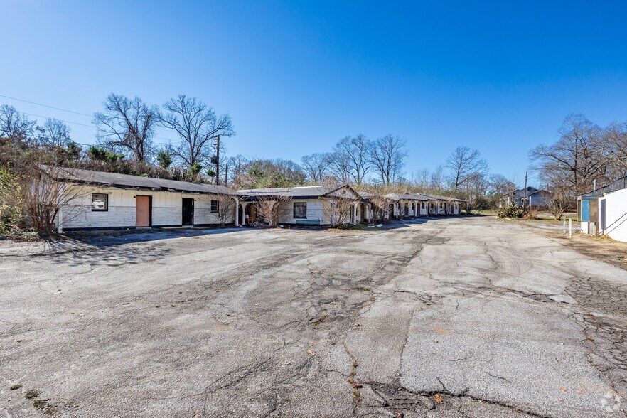 More Photos Of 1057 Us-29, Newnan Hotel For Sale