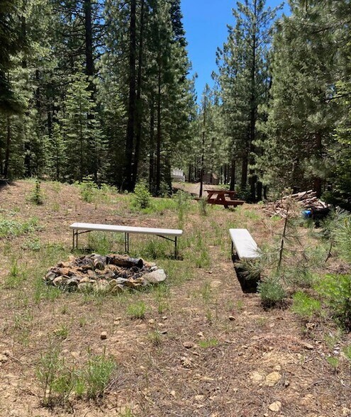 More Photos Of 7582 Buck Brush, Portola Hotel For Sale