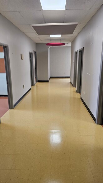 More Photos Of 2420 Grenoble Rd, Richmond Light Manufacturing For Sale
