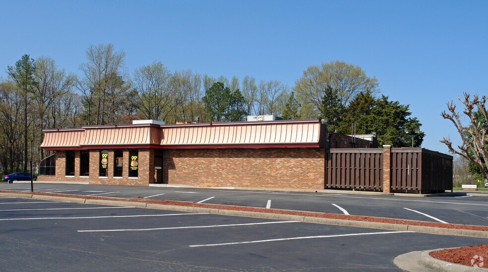 More Photos Of 2200 E Laburnum Ave, Richmond Fast Food For Lease
