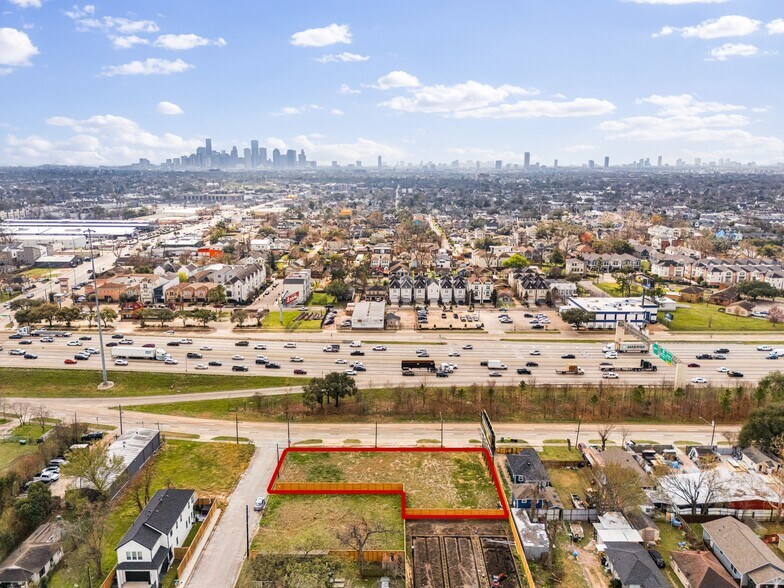 More Photos Of 1025 North Loop, Houston Land For Sale