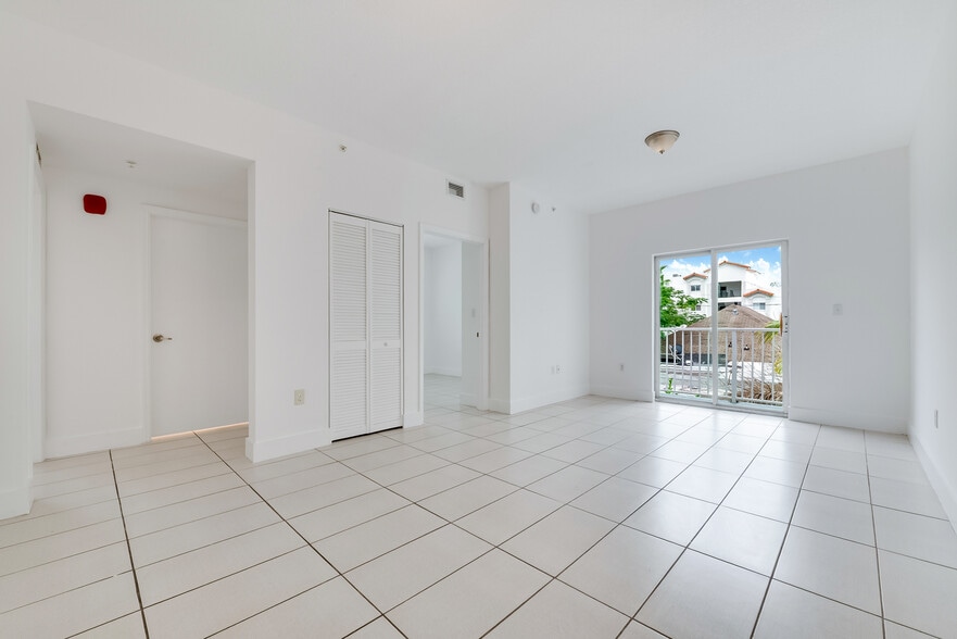 More Photos Of 750 SW 2nd St, Miami Apartments For Sale